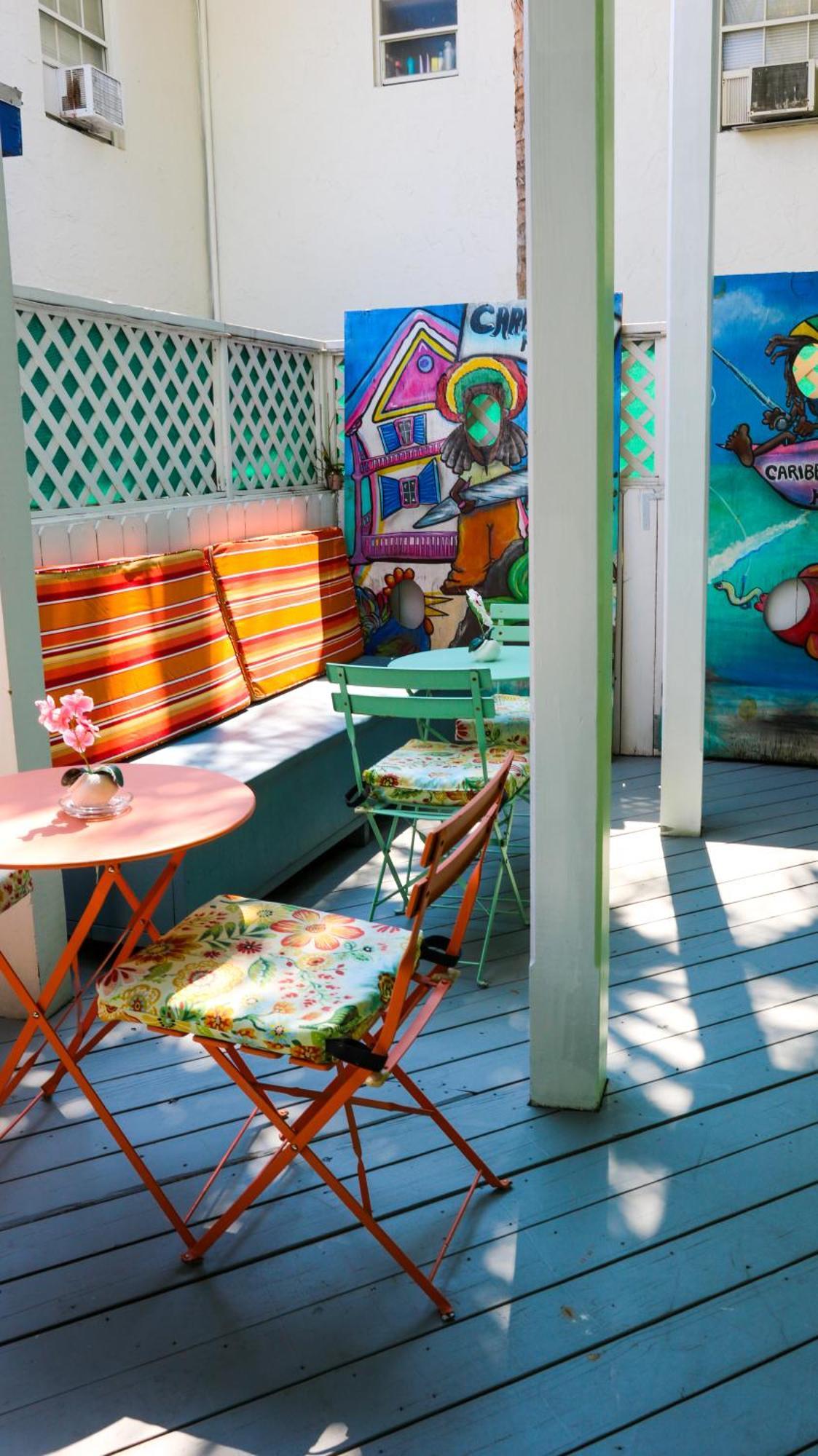 Caribbean House Hotell Key West Exteriör bild