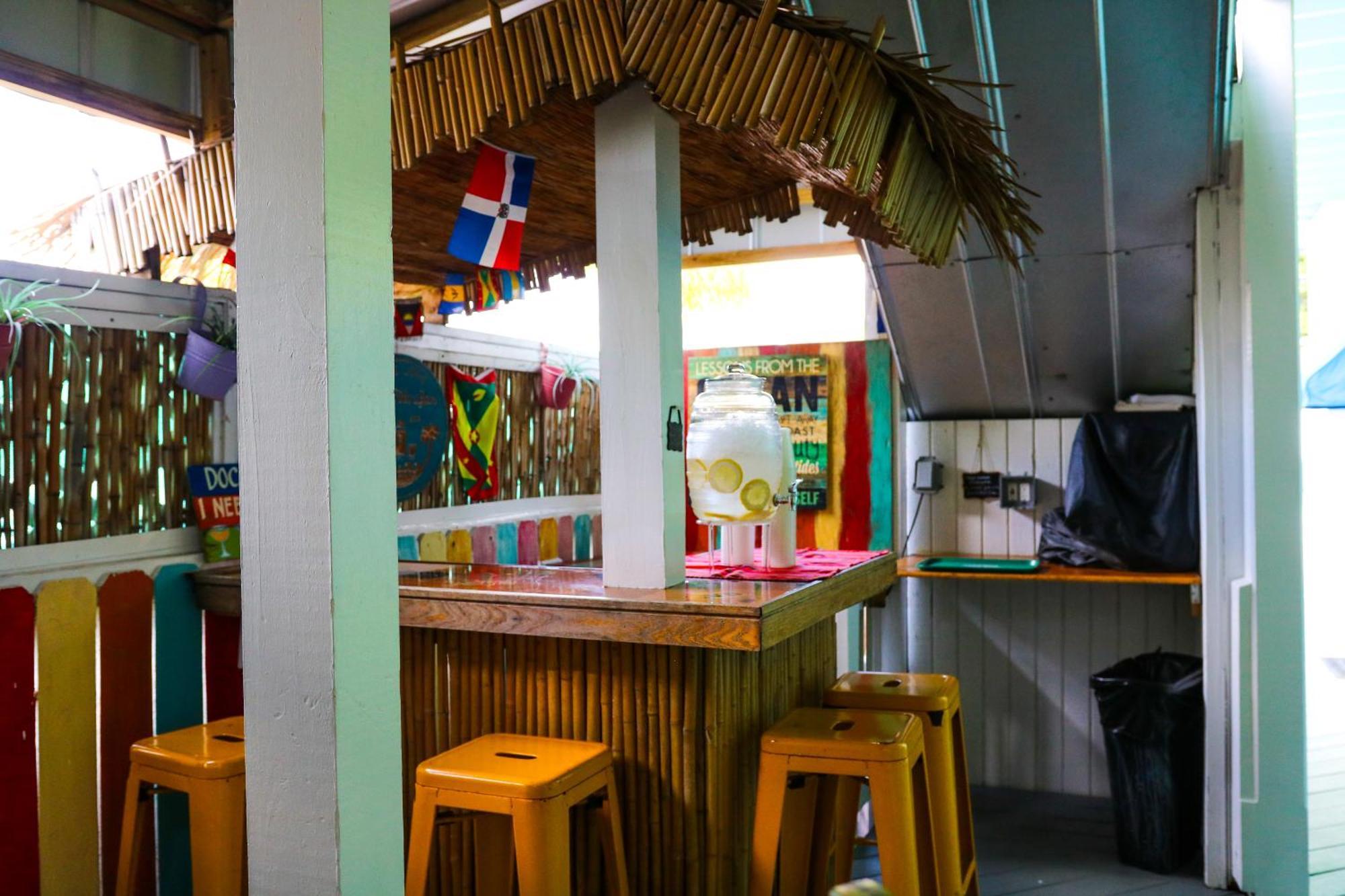 Caribbean House Hotell Key West Exteriör bild