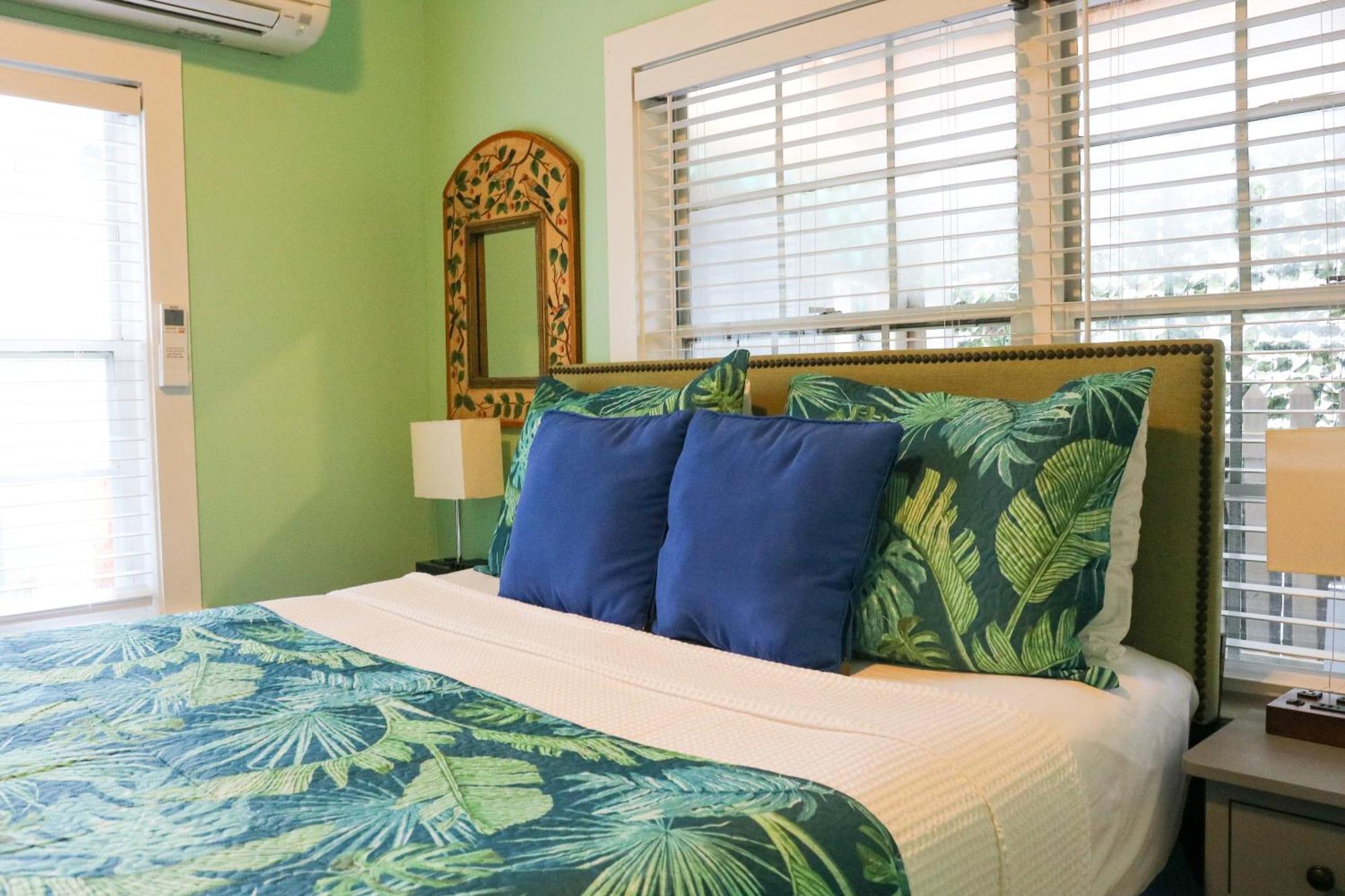 Caribbean House Hotell Key West Exteriör bild