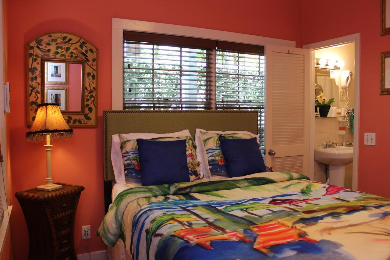 Caribbean House Hotell Key West Exteriör bild