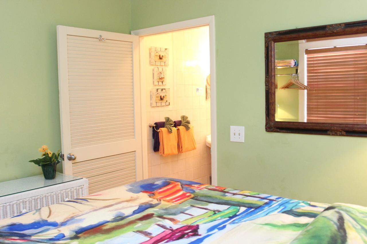 Caribbean House Hotell Key West Exteriör bild